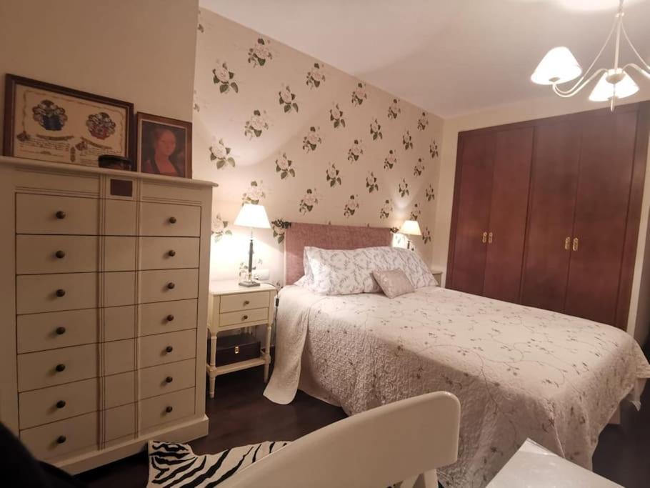 Estancia Con Jardin Entre Golf Y Monte - Cerca Logrono Sojuela Bagian luar foto