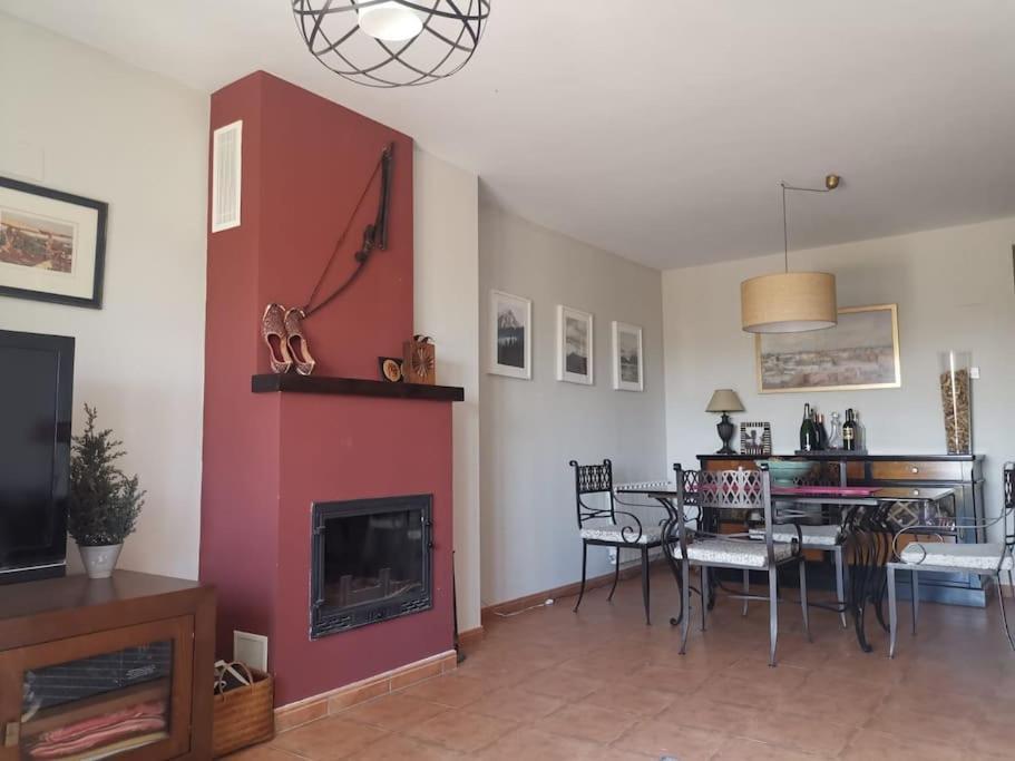 Estancia Con Jardin Entre Golf Y Monte - Cerca Logrono Sojuela Bagian luar foto