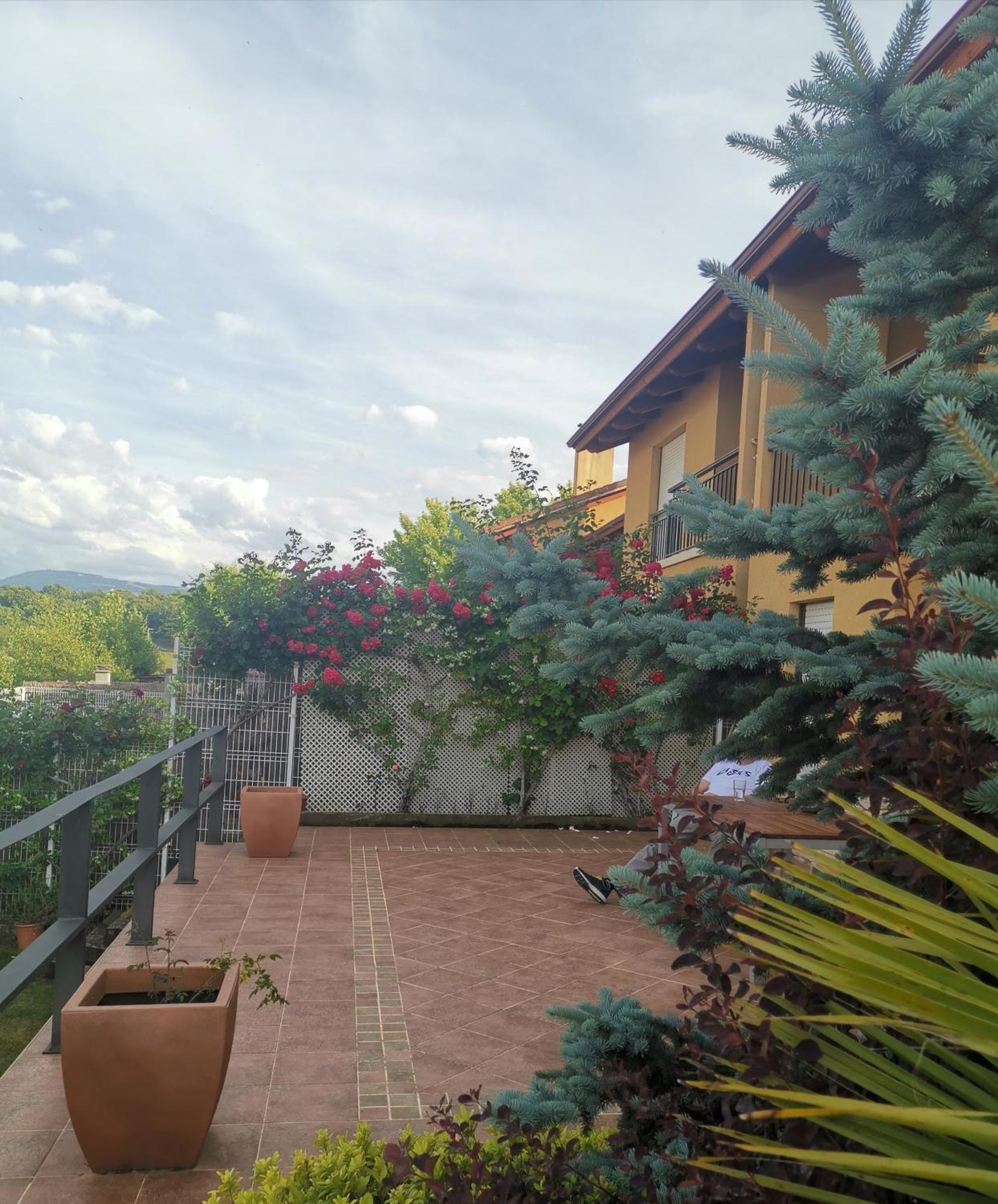 Estancia Con Jardin Entre Golf Y Monte - Cerca Logrono Sojuela Bagian luar foto