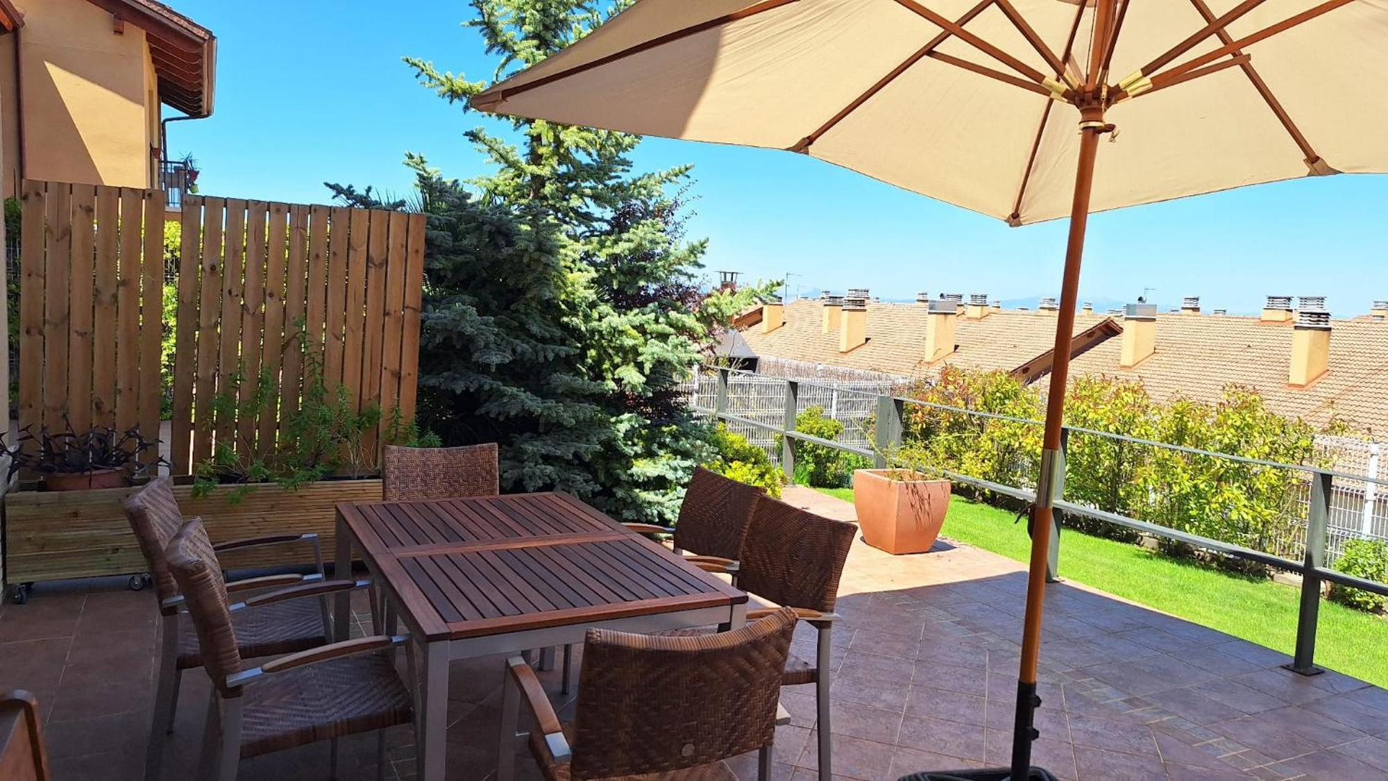 Estancia Con Jardin Entre Golf Y Monte - Cerca Logrono Sojuela Bagian luar foto